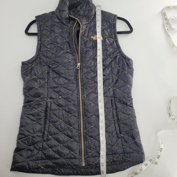 the north face womens thermoball black gold trekker vest light weight size small - Picture 8 of 14